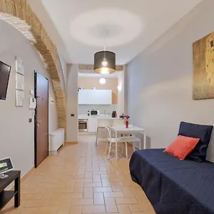 https://roma-colosseum-apartment.it-romehotels.com